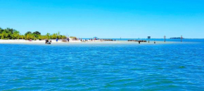 Casa Paradisum Tampa Bay, FL - Beautiful Beach, Great Location & Modern Home Fully Updated